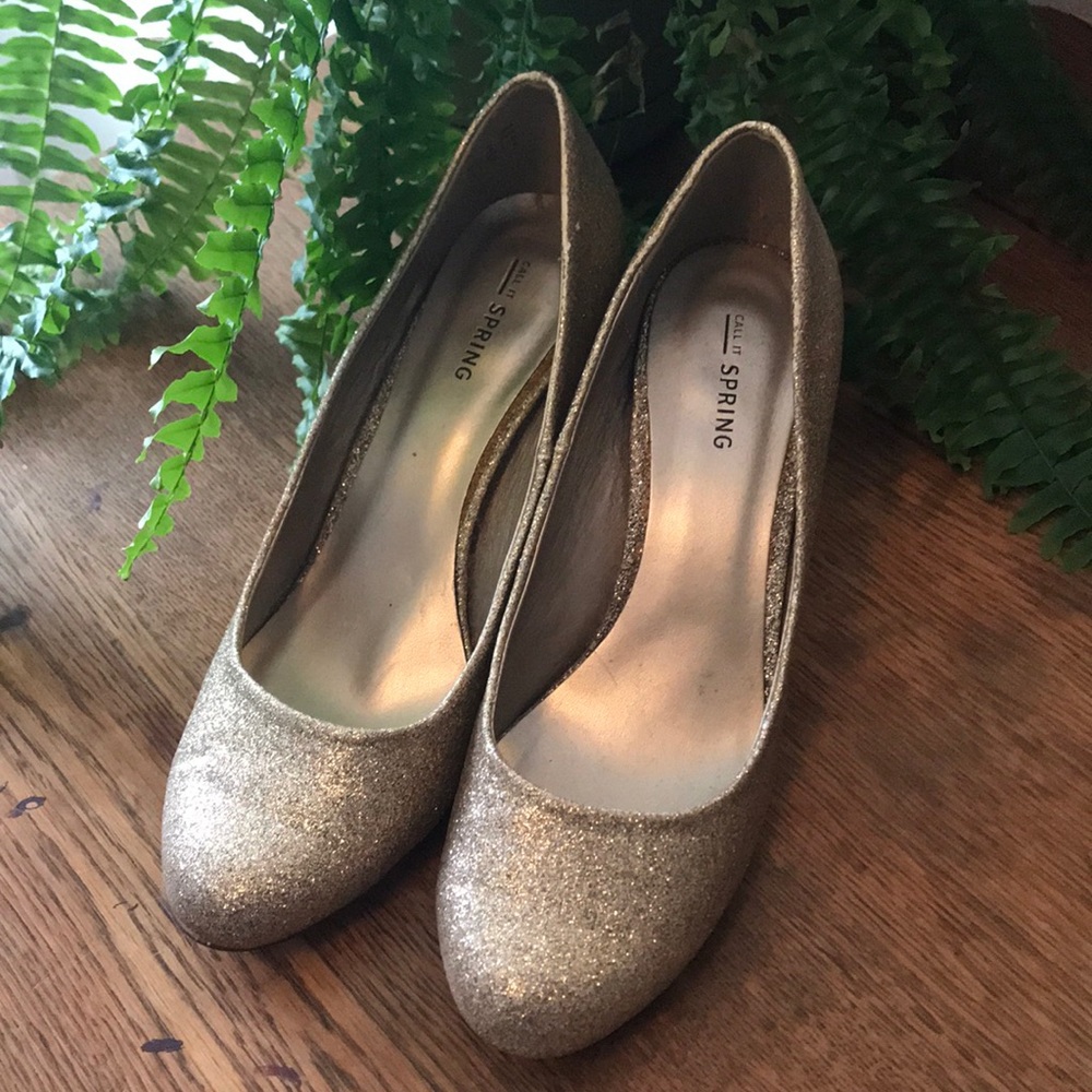 CALL IT SPRING Gold sparkle heels